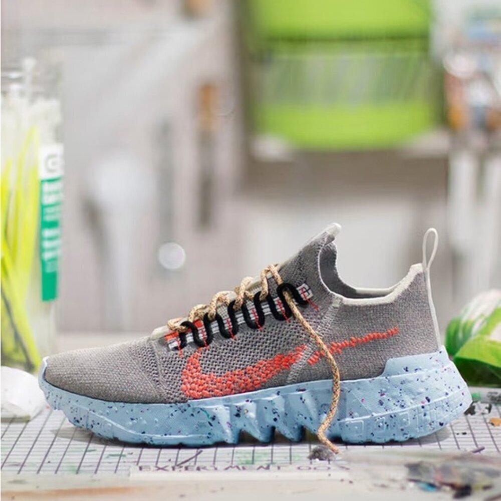 Nike Space Hippie 01 VAST GREY HYPER CRIMSON fly knit boost run shoe sneaker 8.5 - Picture 3 of 9